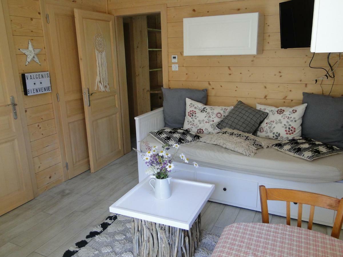 La Coulee Douce Apartment Ланслевилар Екстериор снимка
